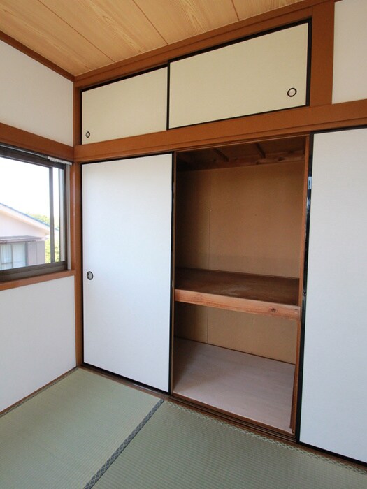 物件内観写真13　(収納)