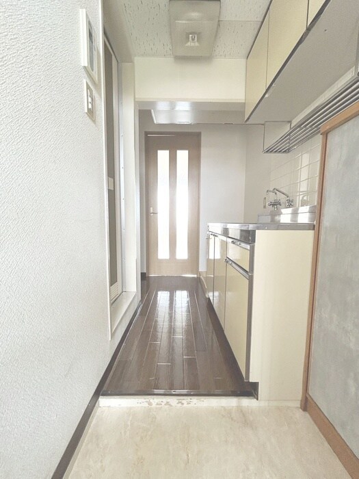 物件内観写真21　(廊下)