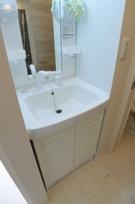 物件内観写真9　(洗面)