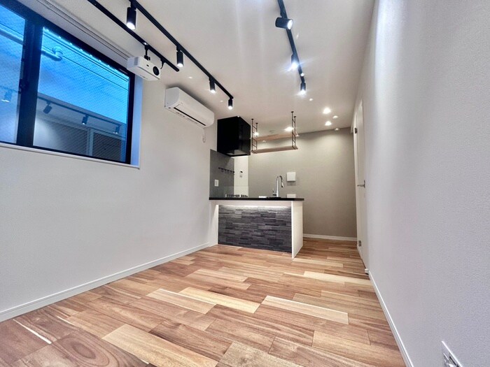 物件内観写真10　(居室)