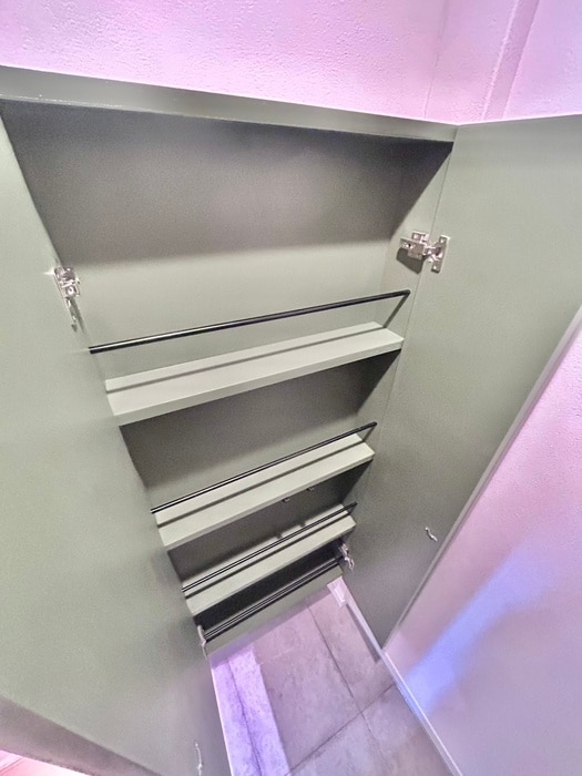 ラフィネ調布の靴箱