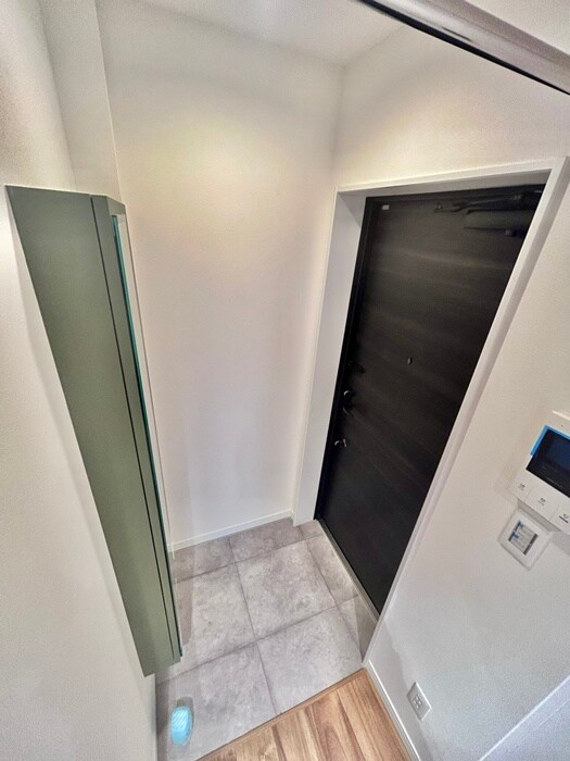 物件内観写真18　(玄関)