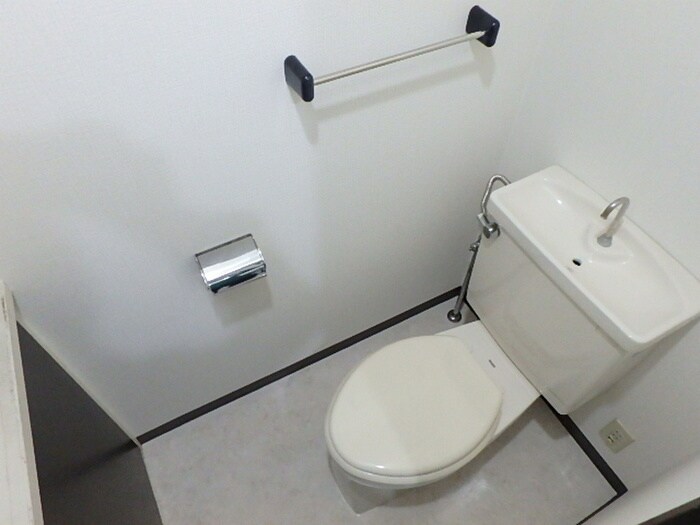 物件内観写真15　(トイレ)