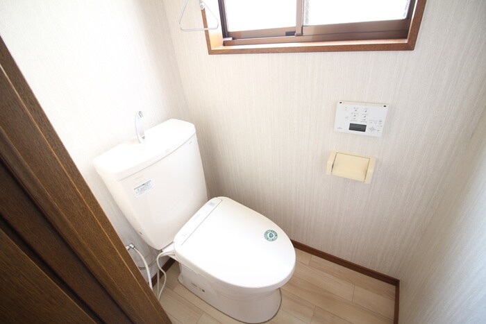 物件内観写真12　(トイレ)