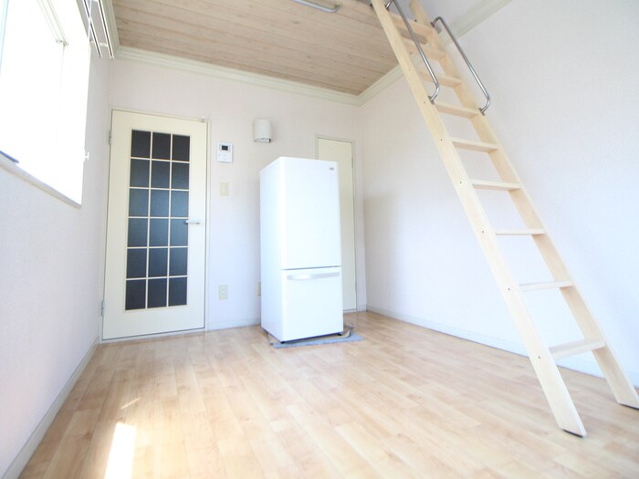 物件内観写真8　(居室)