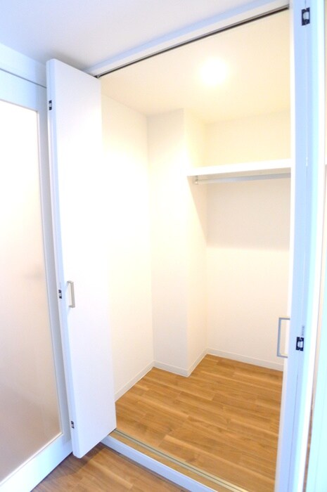 物件内観写真10　(収納)