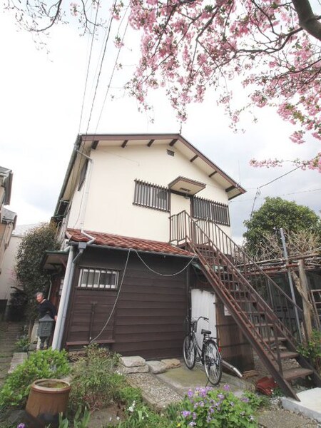 星谷アパート外観写真