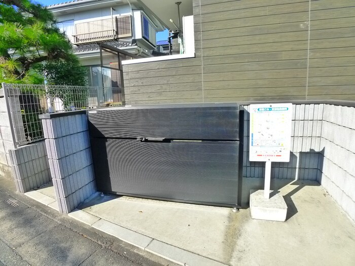 物件外観写真4　(建物設備)