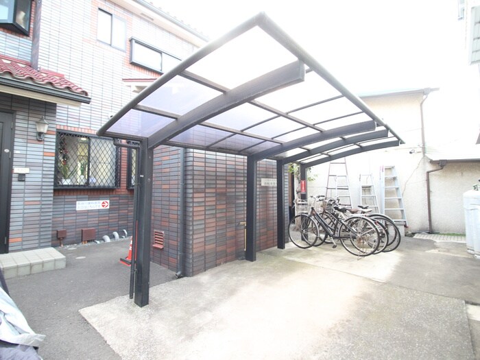 物件外観写真5　(駐輪場)