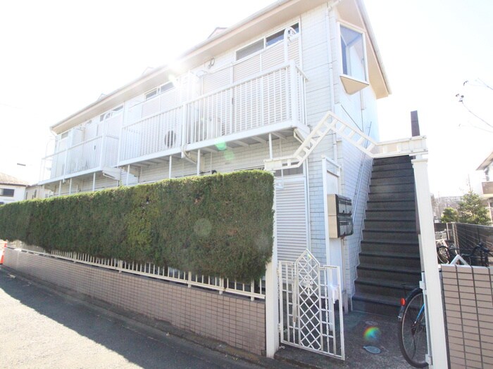 物件外観写真4　(エントランス部分)