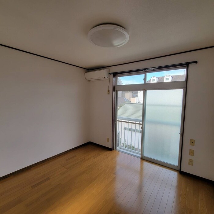 物件内観写真10　(居室)