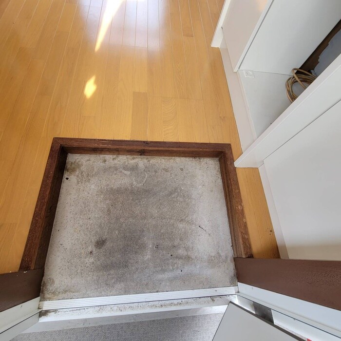 物件内観写真18　(玄関)