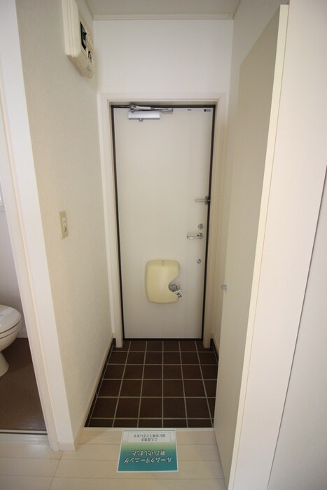 物件内観写真22　(玄関)