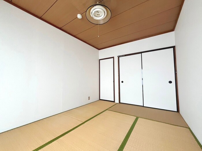 物件内観写真10　(居室)