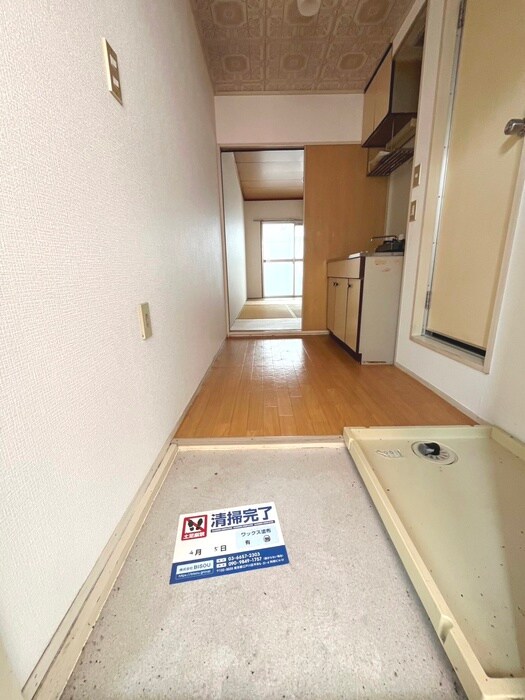 物件内観写真16　(玄関)