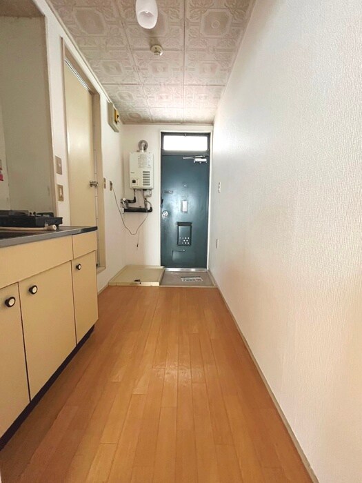 物件内観写真18　(廊下)