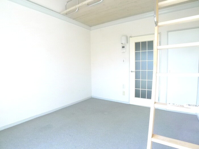 物件内観写真4　(居室)