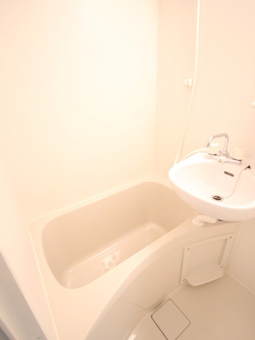 物件内観写真13　(バス／シャワールーム等)