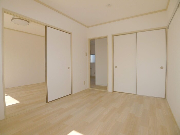 物件内観写真8　(居室)