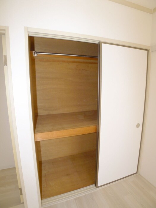 物件内観写真15　(収納)