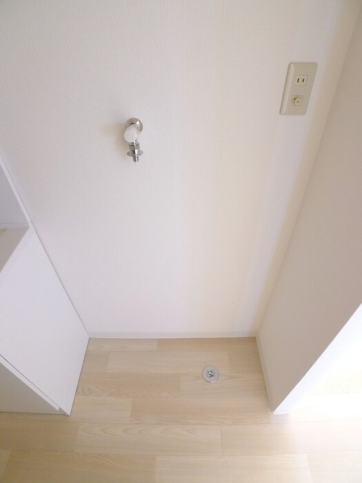 物件内観写真19　(洗濯機置場)