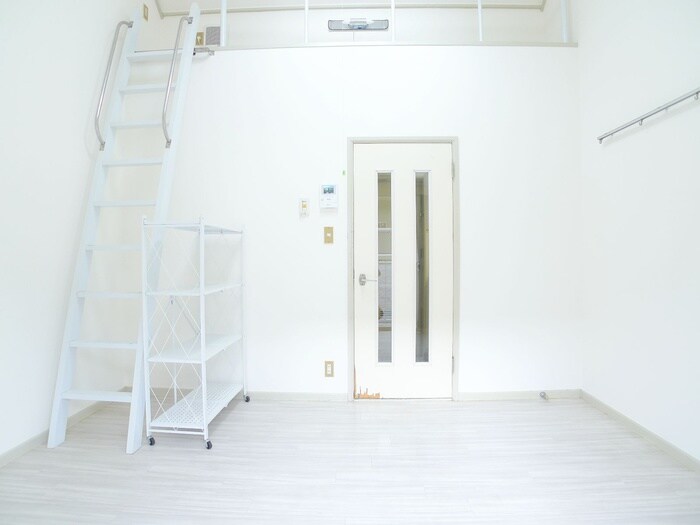 物件内観写真9　(居室)