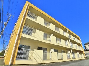高橋マンション外観写真