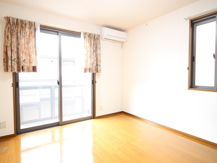 物件内観写真5　(居室)