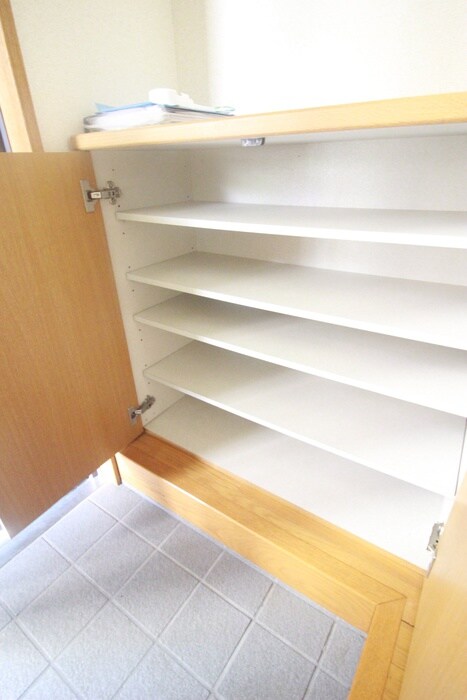 物件内観写真12　(靴箱)