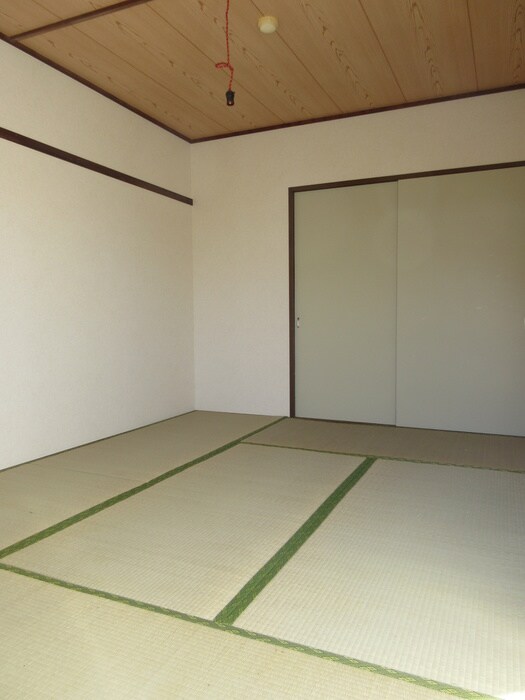 物件内観写真9　(居室)