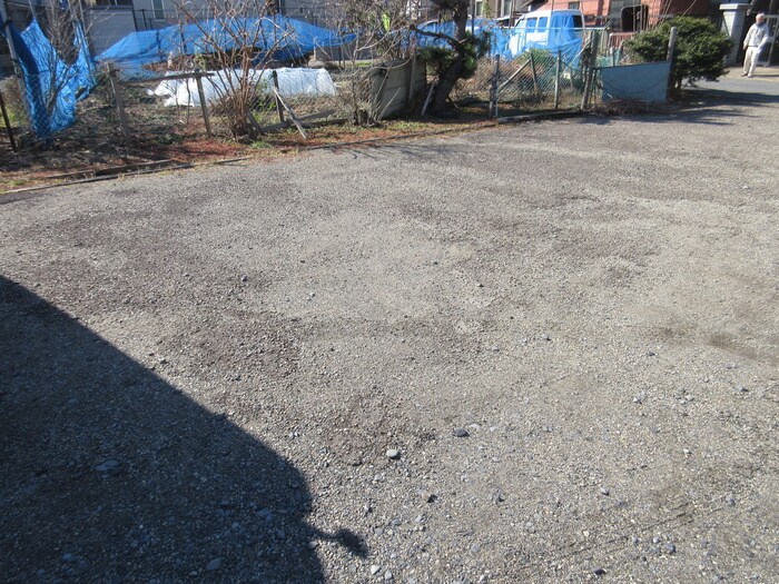 物件外観写真3　(駐車場)
