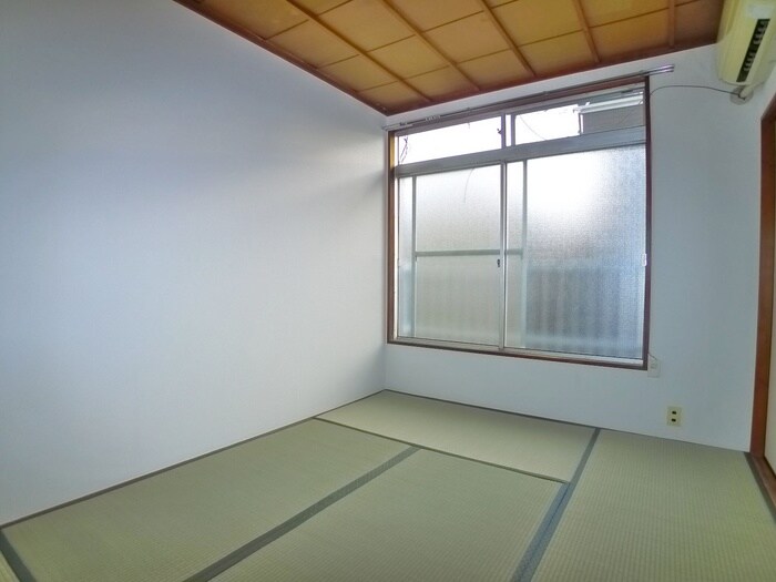 物件内観写真8　(居室)