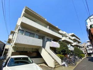 ラ・ボン・ファミイユ外観写真