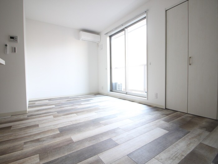 物件内観写真10　(居室)