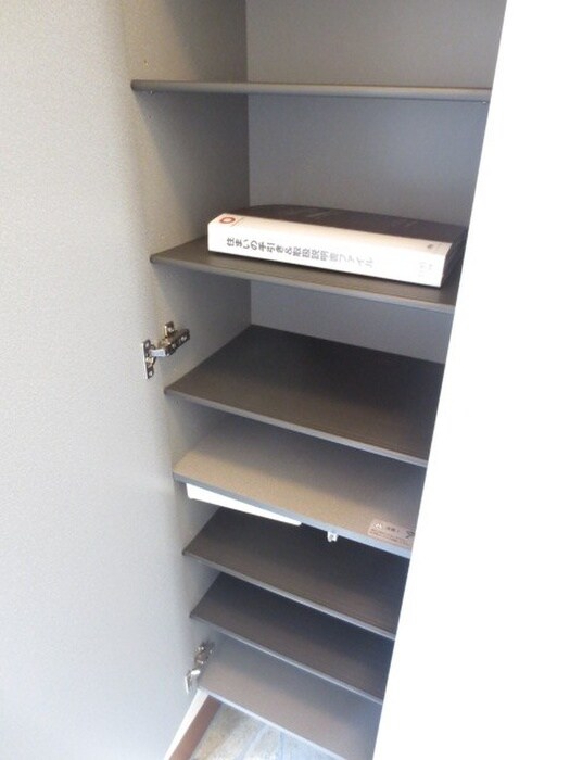 物件内観写真12　(靴箱)