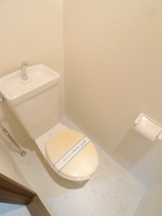 物件内観写真12　(トイレ)