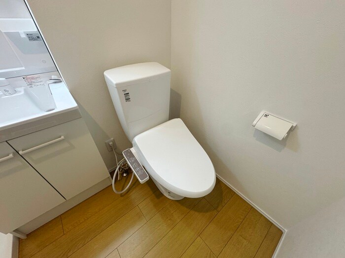 物件内観写真12　(トイレ)