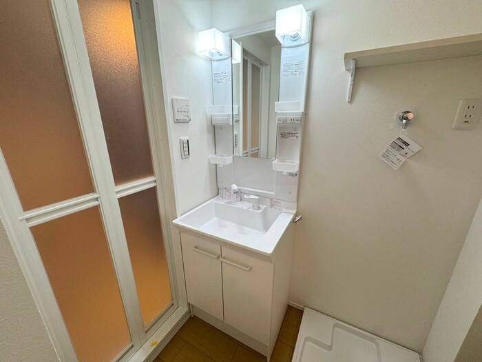 物件内観写真13　(洗面)