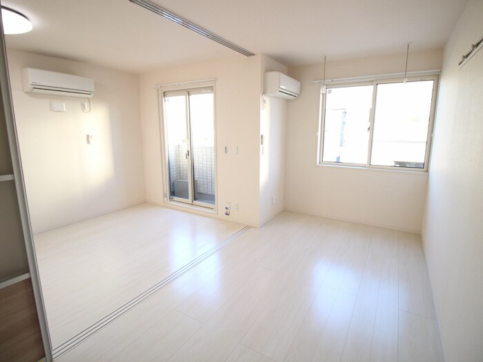 物件内観写真11　(居室)