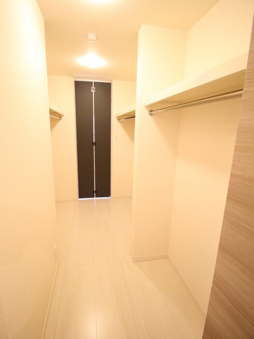 物件内観写真12　(収納)