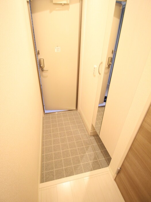 物件内観写真14　(室内からの展望)