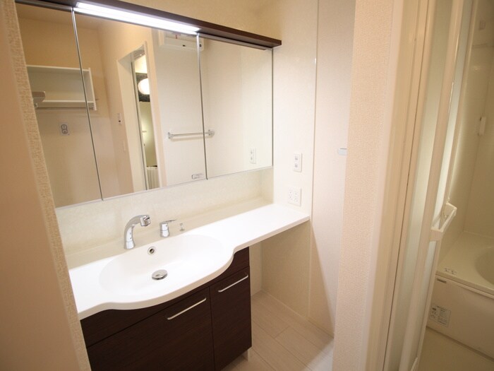 物件内観写真18　(洗面)