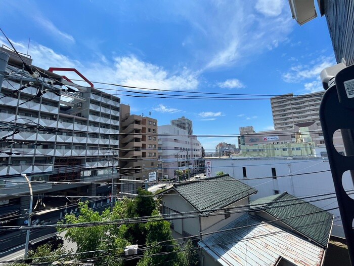 物件内観写真16　(室内からの展望)