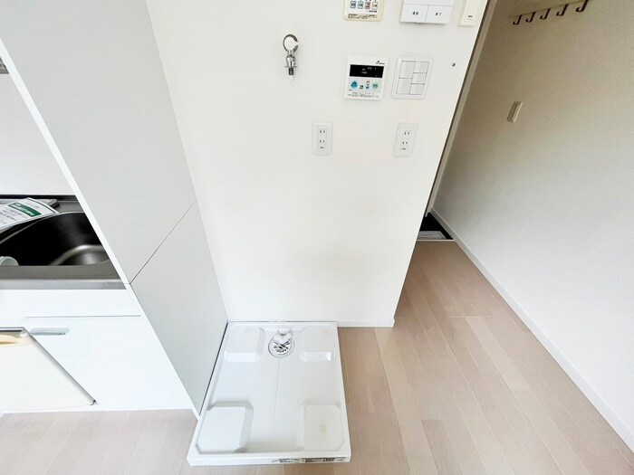 物件内観写真21　(洗濯機置場)