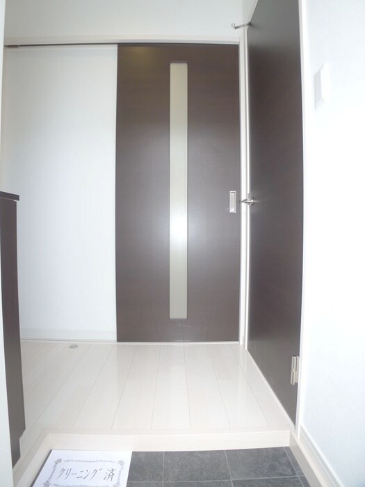 物件内観写真20　(玄関)