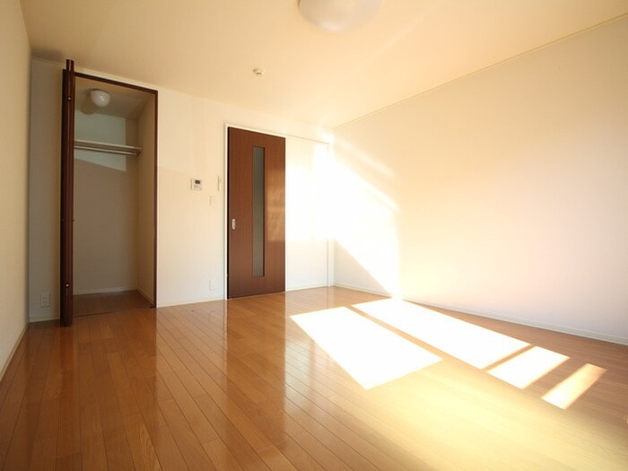 物件内観写真6　(居室)