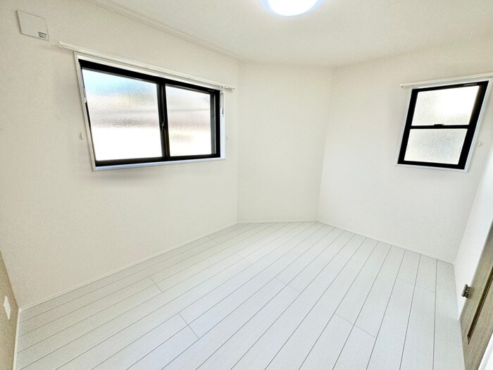 物件内観写真9　(居室)