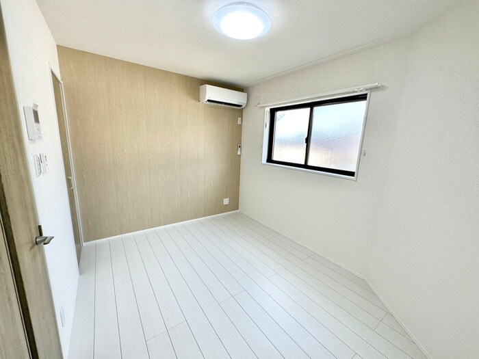 物件内観写真21　(居室)