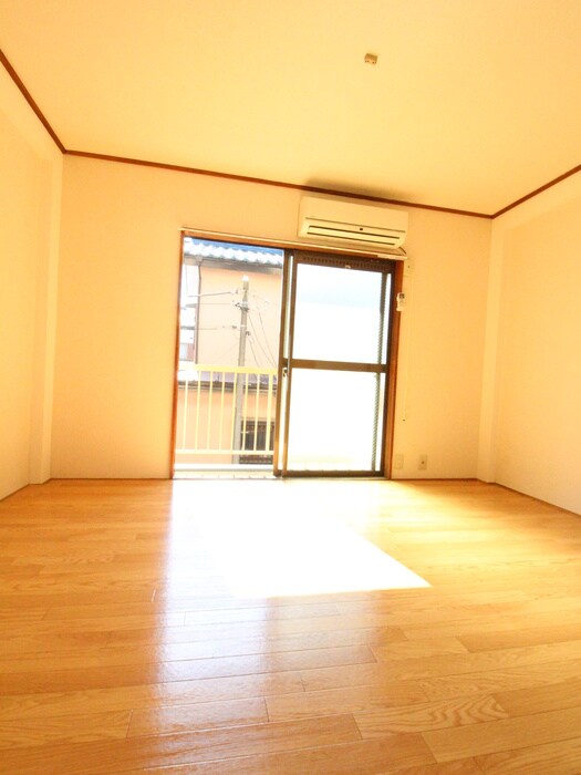 物件内観写真11　(居室)