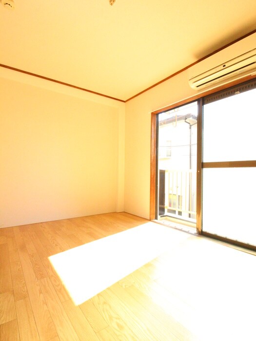 物件内観写真12　(居室)